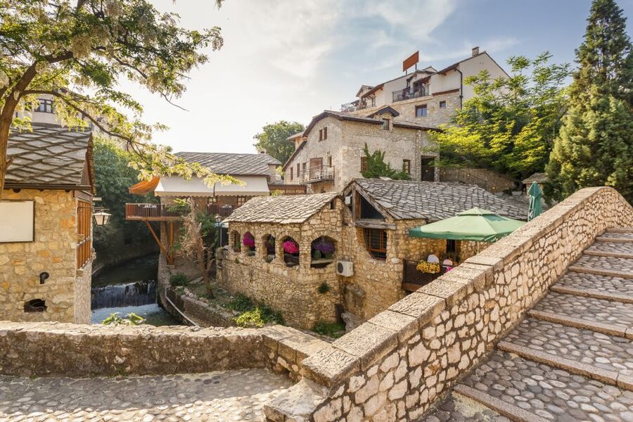 From Dubrovnik: Mostar and Medjugorje Full-Day Tour - Mostar’s 2.5 hours: Old Bridge, mosque views, and a cultural crossroads