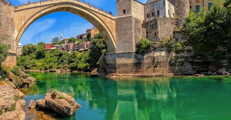 From Dubrovnik: Mostar and Medjugorje Full-Day Tour - Shopping and sightseeing breaks: how to spend downtime without losing the day