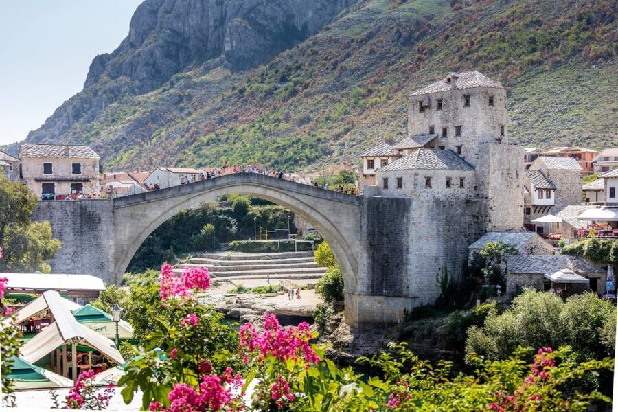 From Makarska Riviera: Day Trip to Mostar - Mosque Visit and the Multi-Faith Story in Visible Places