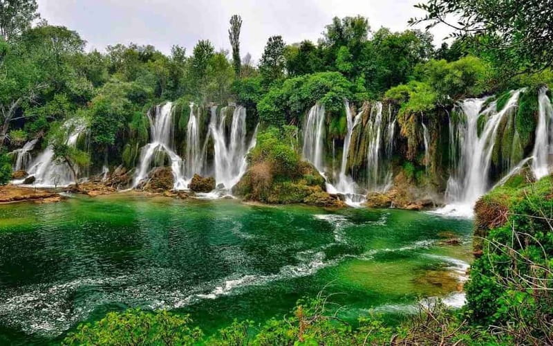 From Sarajevo: Private Full-Day Kravica Waterfalls Tour - Kravica Waterfalls: The 25-Meter Drop and Why the Park Feels Easy