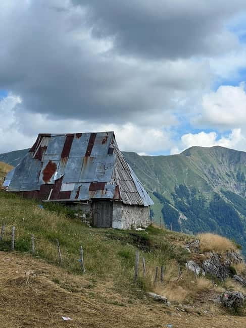 Hiking around Sarajevo: Lukomir Village Full Day Hiking Tour - The ride out: Sarajevo pick up and the scenery stops that set the mood