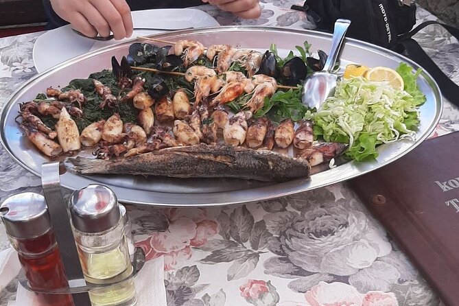 Mostar gastro and historical treasures - Meeting at Španski trg, then getting your bearings the smart way