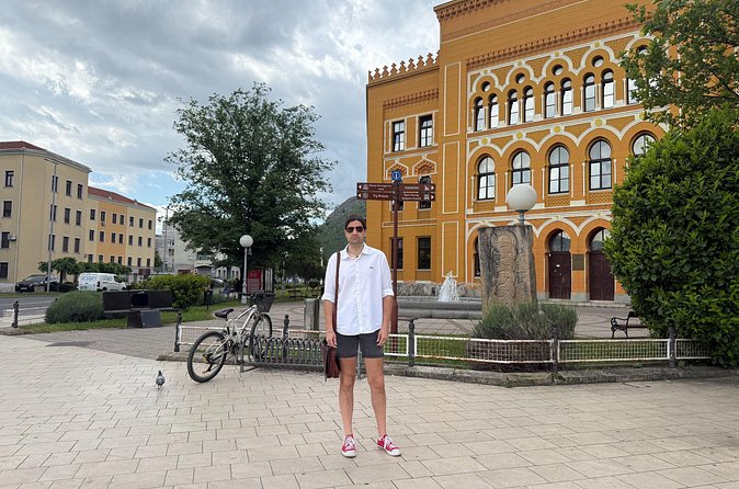 Mostar Street Art & Graffiti Tour - Stop 1 at Hotel Neretva: Austro-Hungarian Beauty with War Scars