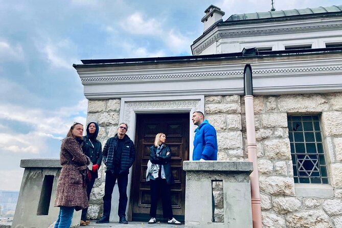 ROSES OF SARAJEVO (Official WAR + CITY tour)- Story of a Survivor - East Sarajevo in Republika Srpska: what changes when you cross entities