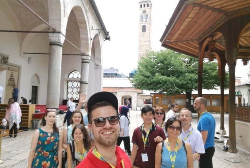 Sarajevo: Discover Sarajevo Walking Tour with Local Guide - Getting Your Bearings in Sarajevo’s Old Town, Fast and Fair