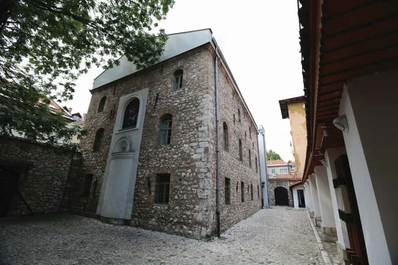 Sarajevo: Discover Sarajevo Walking Tour with Local Guide - The WWI Assassination Story Without the Museum Fatigue