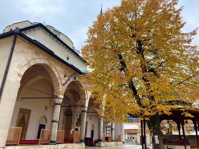 Sarajevo: Grand Walking Tour Through Time and Cultures - Baščaršija Old Town and Sebilj Fountain: the Sarajevo you can feel in your boots