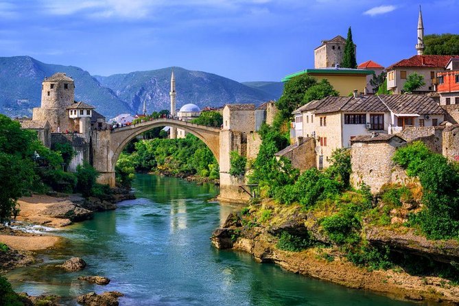 Sarajevo: Mostar, Konjic, Dervish House, Pocitelj & Kravica Falls - The Bosnian sandwich: a small inclusion that matters on a 12-hour day