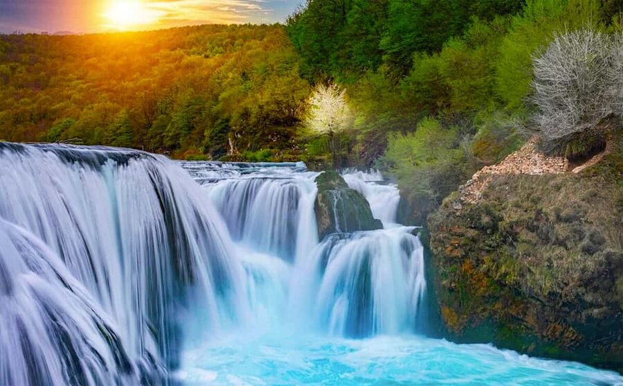 Sarajevo: Strbacki Buk & Jajce Waterfalls Day Trip - Getting picked up and how the small group changes your day