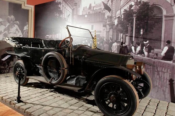 The last day of Franz Ferdinand Walking Tour - Latin Bridge: the assassination-day geography you can stand near