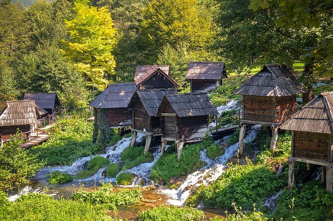 Travnik, Jajce & Pliva Lakes Day Tour From Sarajevo (fees Incl.) - Catacombs, Fortress walls, and Hrvoje Vukčić’s underground world