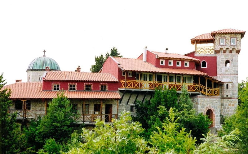 Trebinje Tour with Luxury Transportation and Wine Tasting - Audio guide and guide support: how the information stays with you